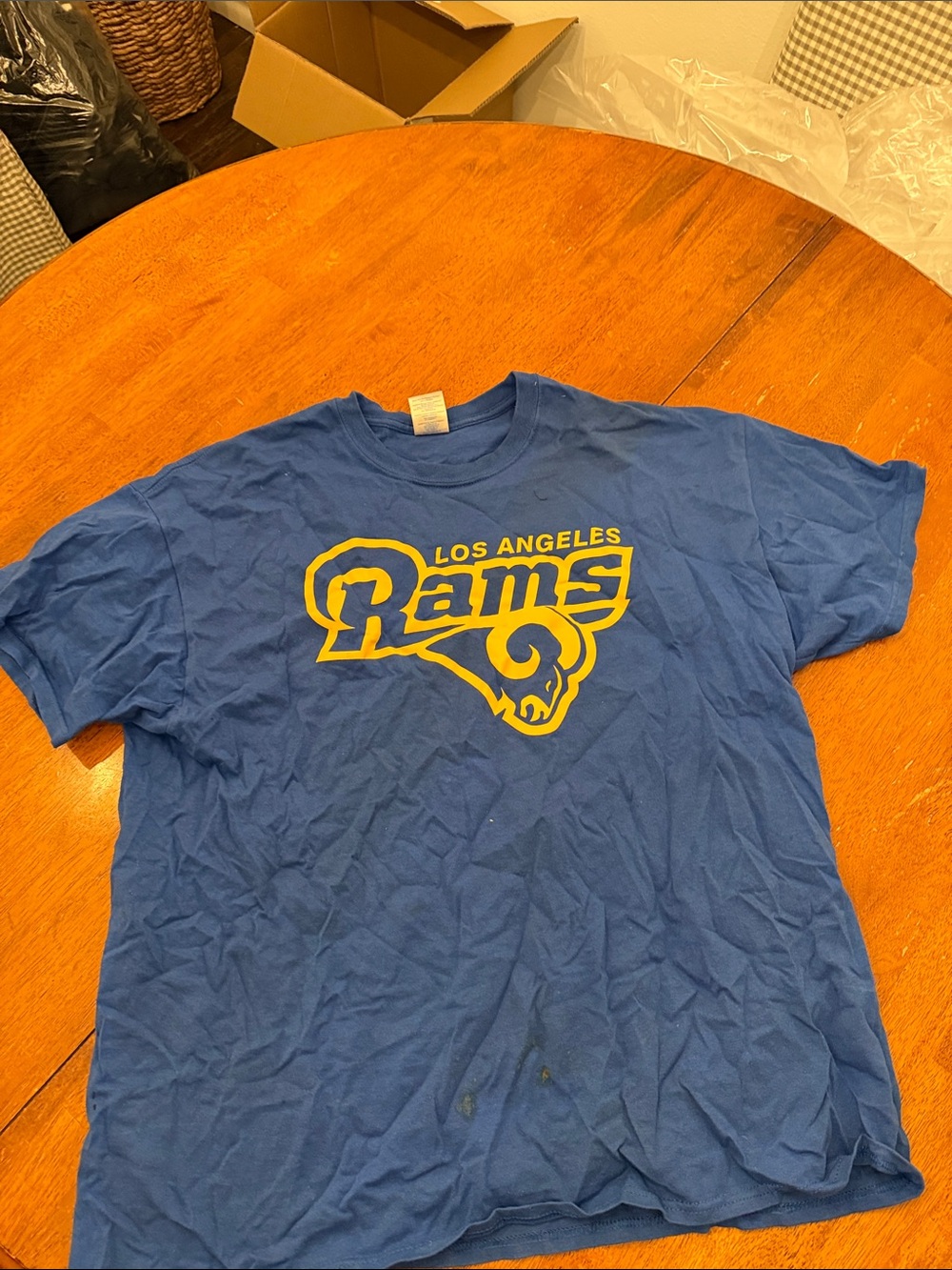 Gildan Los Angeles Rams Blue Tee with Yellow Logo xl
